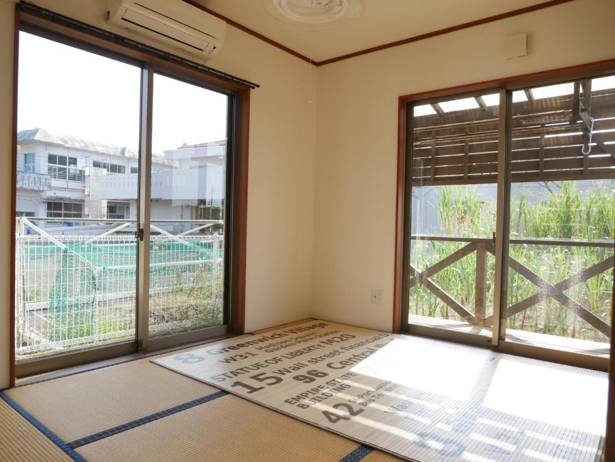 子供部屋のある一棟貸切り 奄宿り Amayadori Амами Экстерьер фото